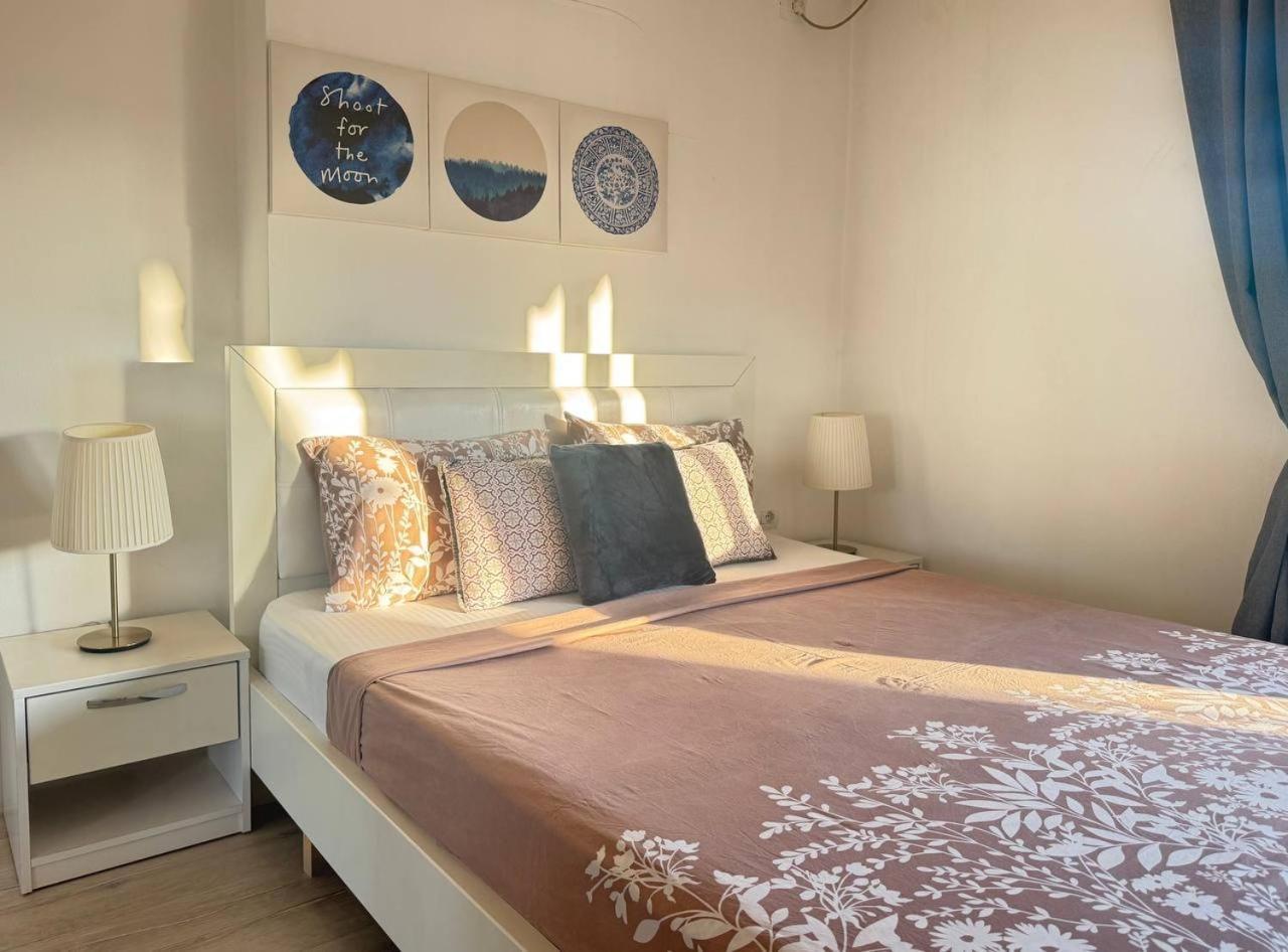 סרנדה Morina Sea View Apartment מראה חיצוני תמונה